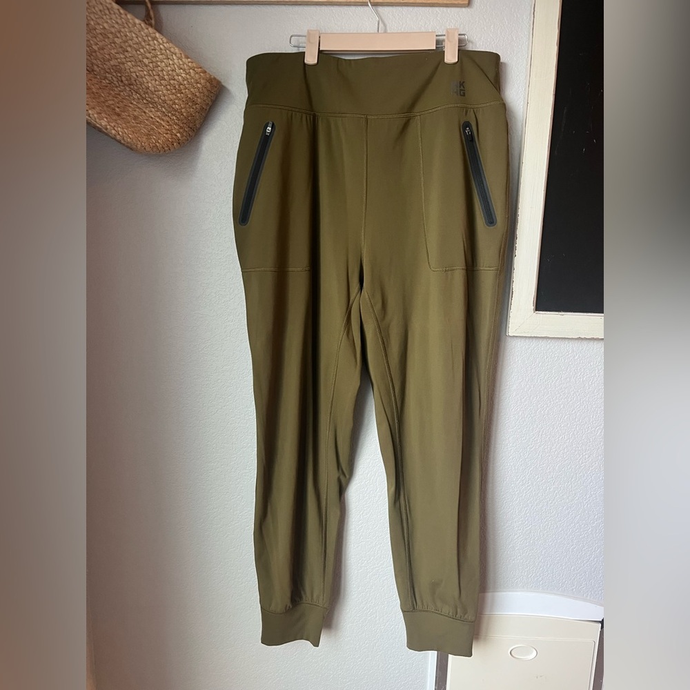 AKHGโ Duluth Trading Co Menโs Joggers